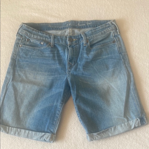 Levi’s Women's Blue Denim Shorts Size 30 - Picture 1 of 7